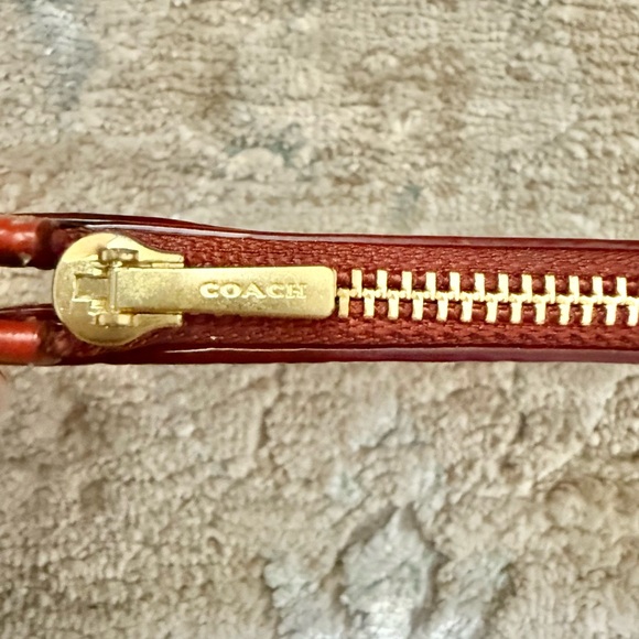 COACH Zip Card Case in Signature Canvas with Patches - Picture 4 of 6